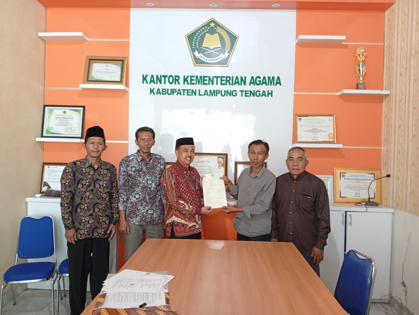 Kemenag Lampung Tengah Dorong Legalitas Wakaf, Tiga Bidang Tanah Resmi Diikrarkan