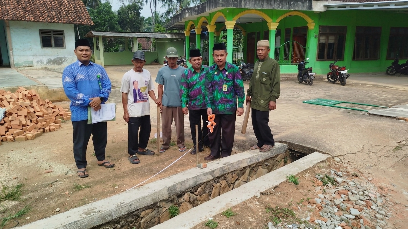 KUA Sendang Agung Pastikan Legalitas Aset Umat Melalui Pengukuran Tanah Wakaf