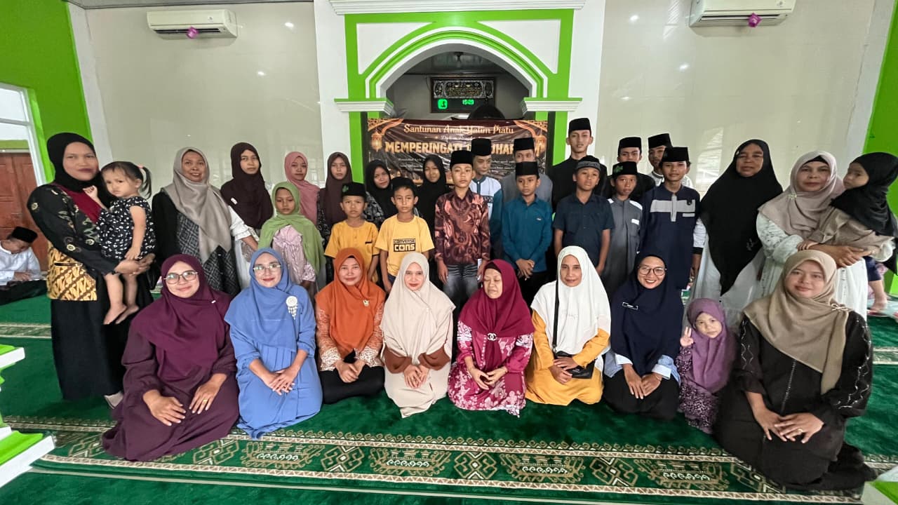 Penyuluh Agama Islam KUA Gunung Labuhan Hadiri Peringatan Lebaran Yatim Di Masjid Al-Maghfiroh, Kampung Gunung Baru