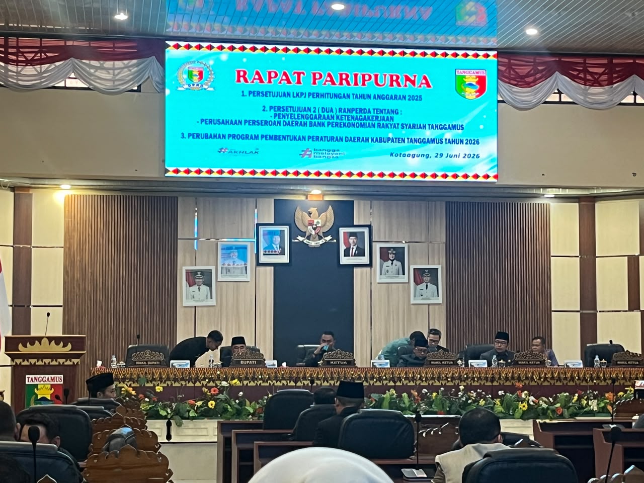 Kemenag Tanggamus Hadiri Rapat Paripurna DPRD Bahas LKPJ Dan Ranperda Strategis