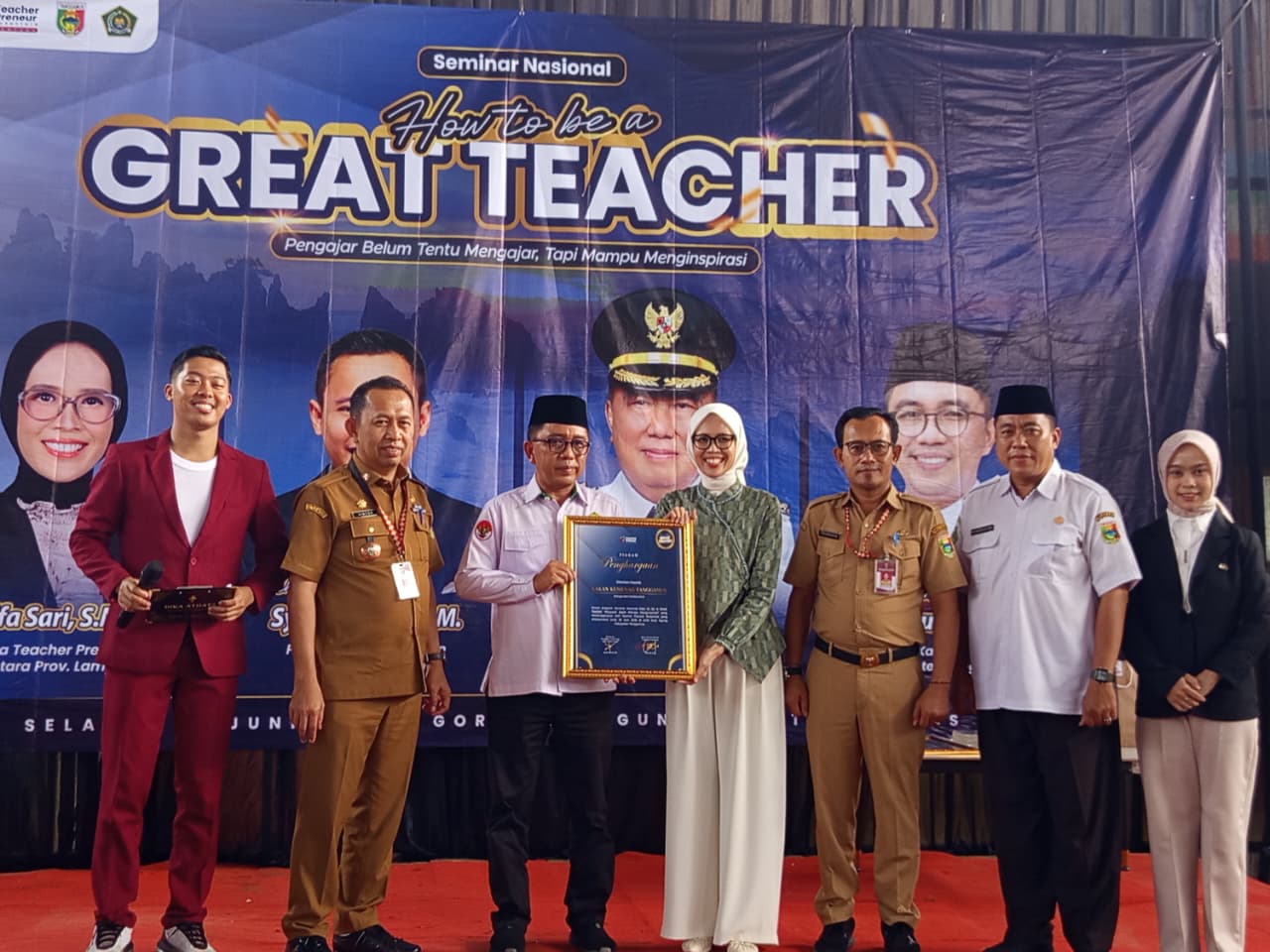 Kakan Kemenag Tanggamus Raih Penghargaan Best Collaboration