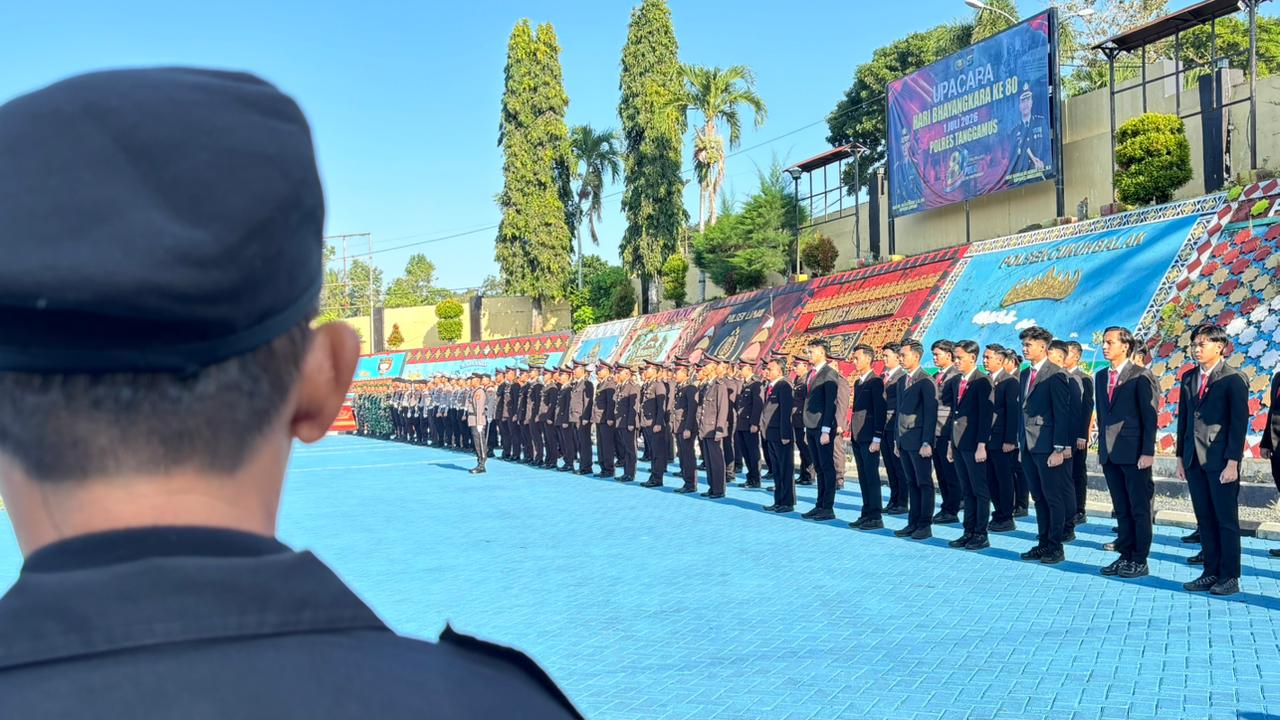 Kemenag Tanggamus Perkuat Sinergi Lintas Instansi Pada Upacara HUT Bhayangkara Ke-80