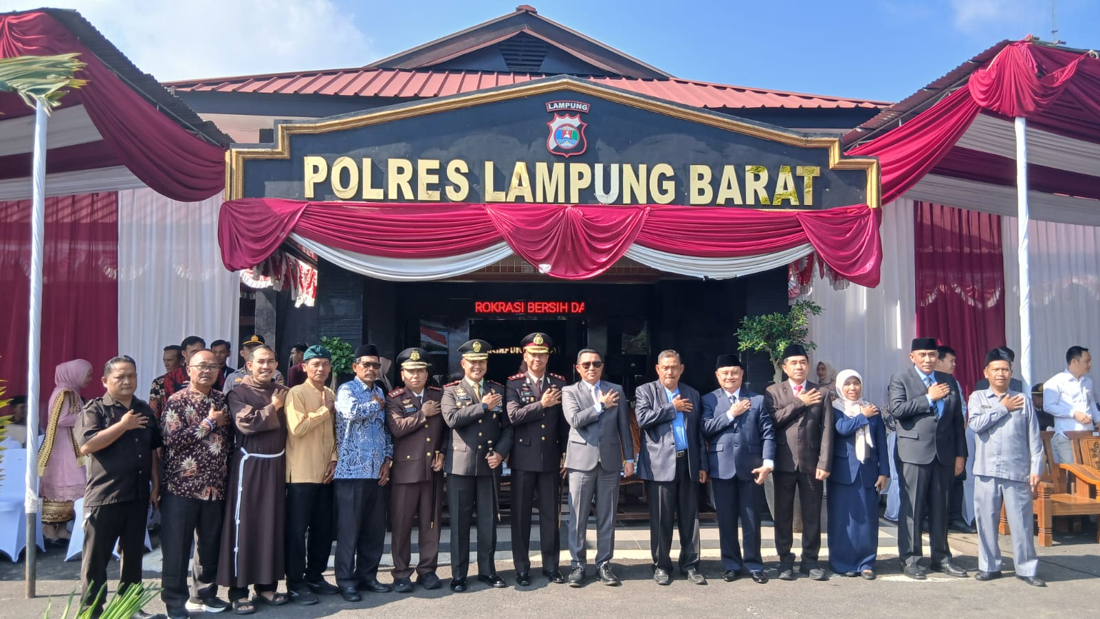 Kantor Kemenag Lambar Turut Berpartisipasi Peringatan HUT Bhayangkara 80