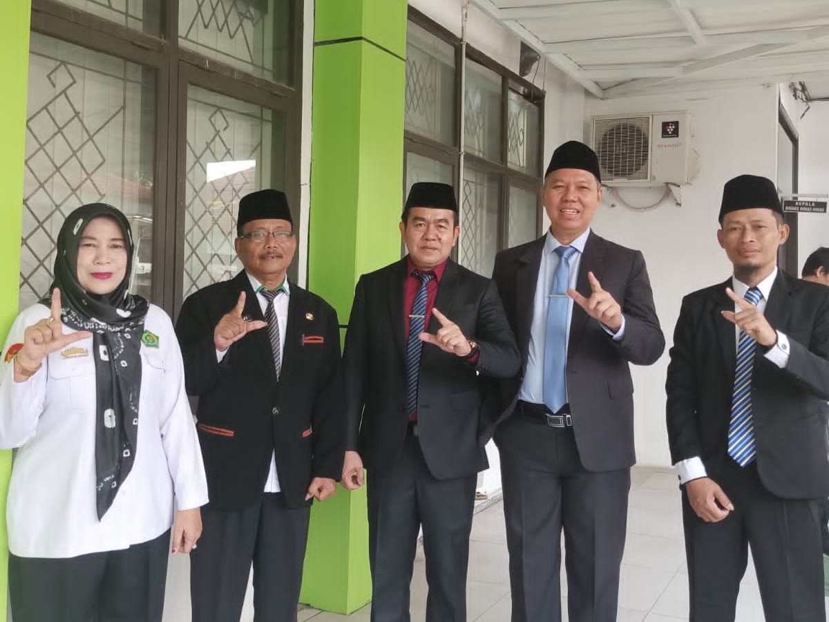 Perkuat Mutu Pendidikan, Kakankemenag Tuba Hadiri Pelantikan Dan Pengambilan Sumpah Kepala Madrasah