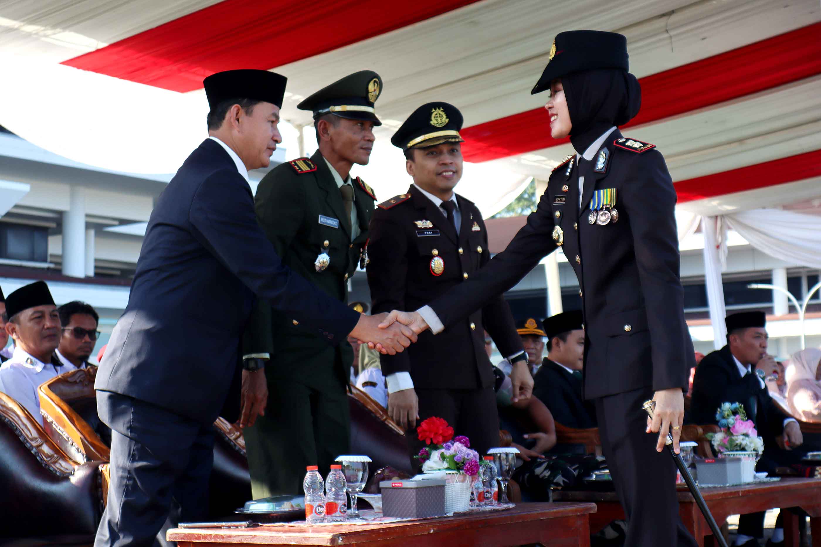 Hadiri Upacara Hari Bhayangkara Ke-80, Kepala Kemenag Pesisir Barat Perkuat Sinergi Lintas Sektoral