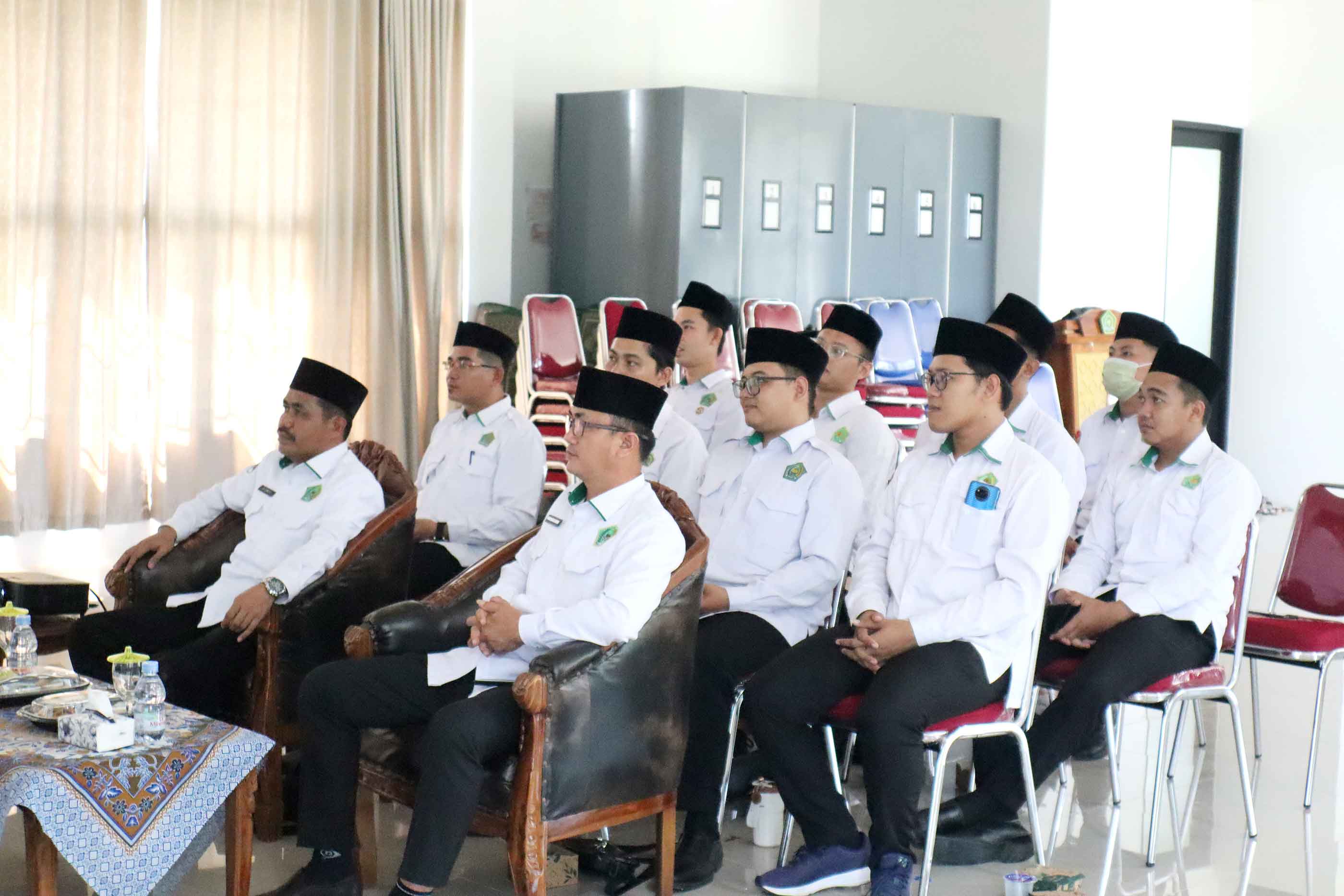 Pacu Kompetensi Dan Integritas, Penghulu Muda Pesisir Barat Ikuti Pembekalan Dari Kemenag RI