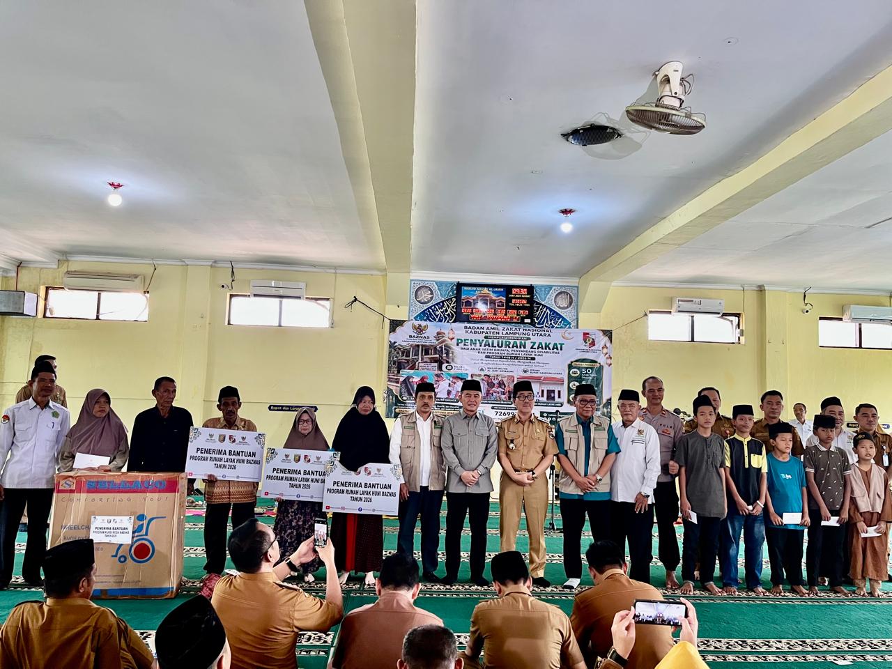Kepala Kemenag Lampung Utara Hadiri Lebaran Yatim Dan Disabilitas Baznas, Salurkan Berbagai Bantuan Bagi Masyarakat