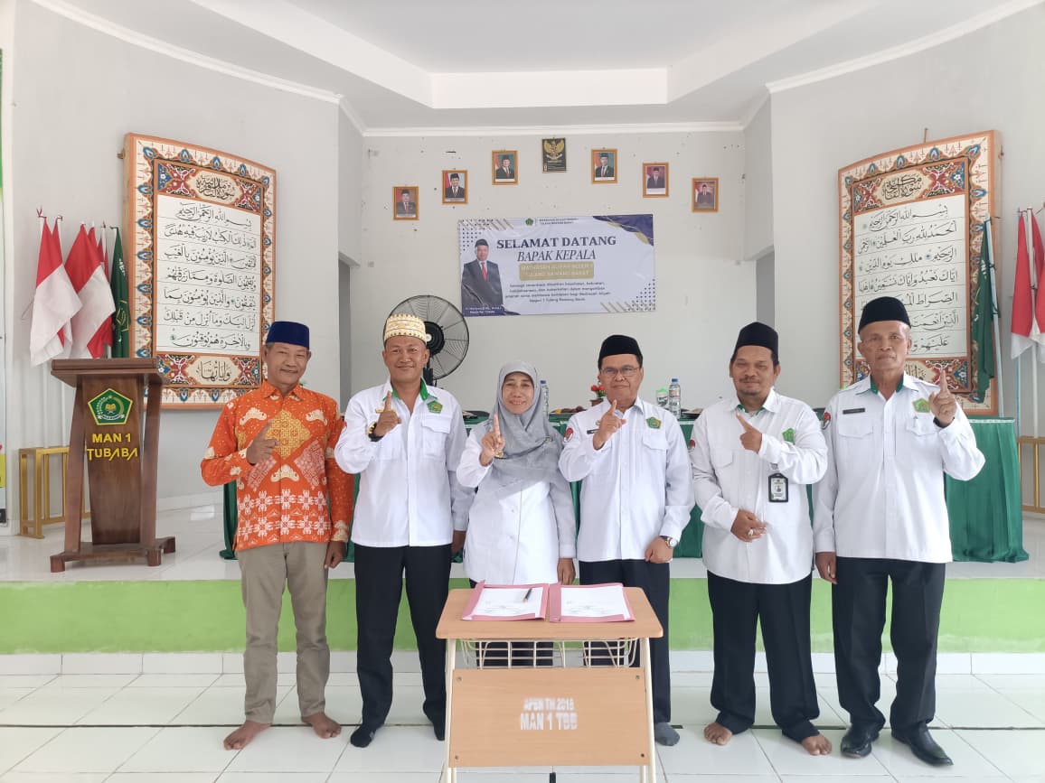 Kasi Pendis Kemenag Tubaba Hadiri Sertijab Kepala MAN 1 Tulang Bawang Barat