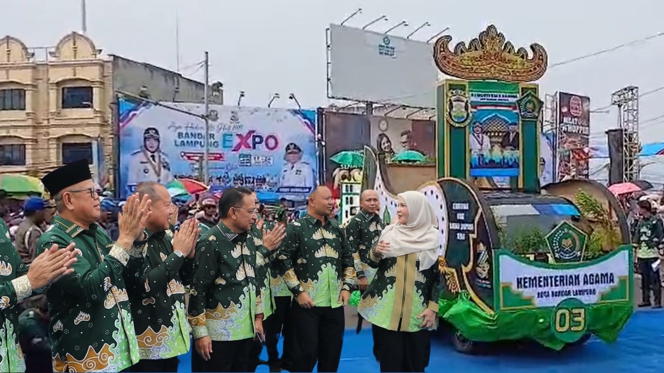 Kemenag Kota Bandar Lampung Meriahkan Festival Kendaraan Hias Dan Parade Budaya HUT Ke-344 Kota Bandar Lampung