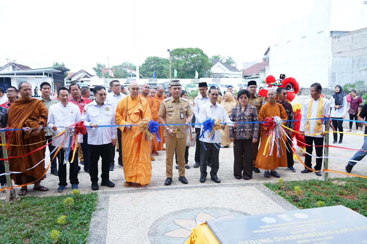 Dirjen Bimas Buddha Resmikan Gedung Baru Dhammasekha Vidya Dipa Di Kota Metro