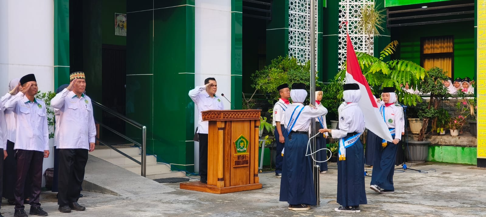 MTsN 1 Bandar Lampung Gelar Upacara Perdana Tahun Ajaran 2026/2027