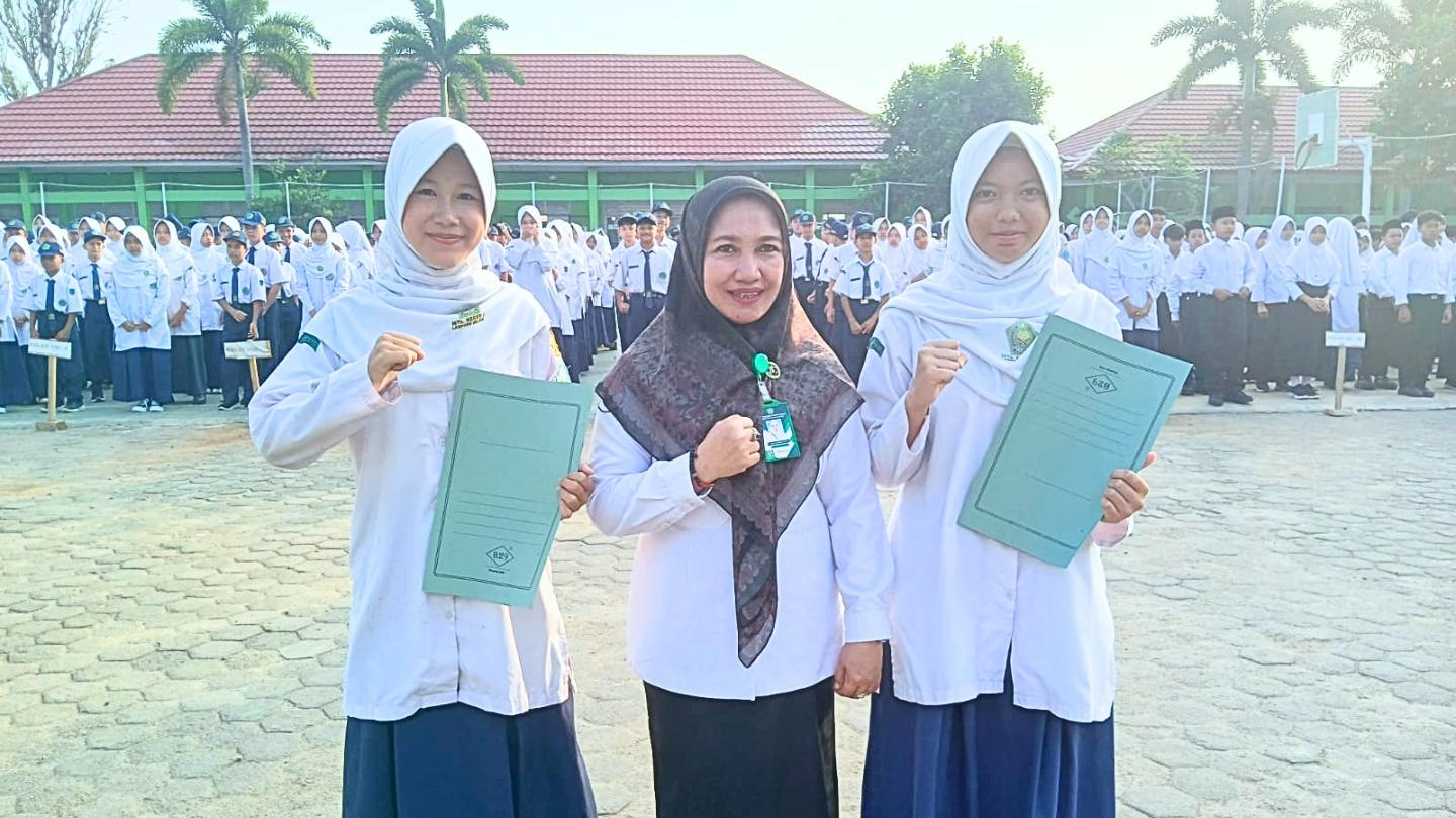 Banggakan Madrasah! Dua Srikandi Olahraga MTsN 1 Lamsel Sabet Medali Di Kancah Nasional Dan Internasional