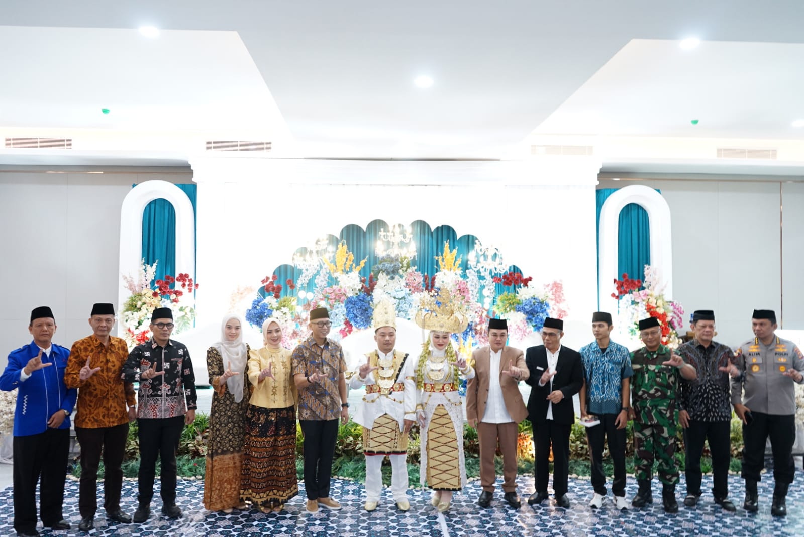 Begawi Cinta Lampung, Kolaborasi LAZ Al Bakrie, Pemprov, dan Kanwil Kemenag Gelar Pernikahan Massal 31 Pasangan