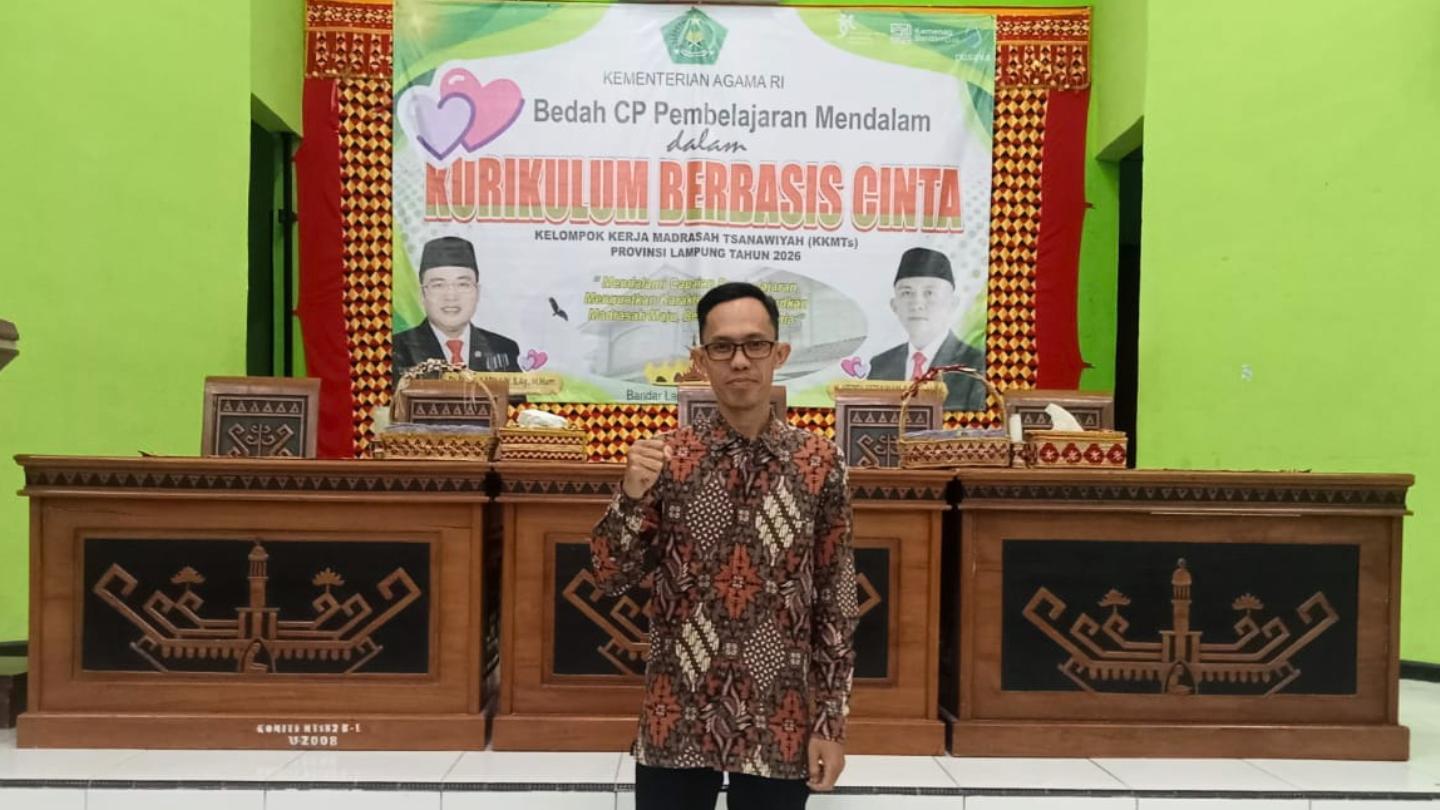 Susun Standar Kurikulum Se-Provinsi, Pimpinan MTsN 1 Lamsel Hadiri Bedah CP Pembelajaran Mendalam di Bandar Lampung