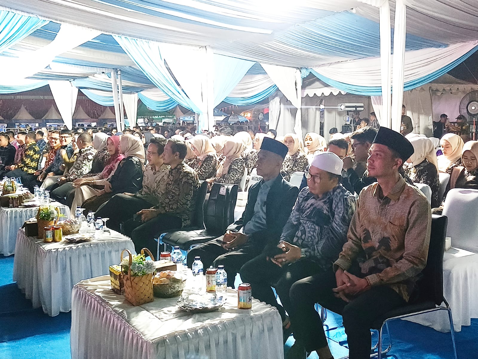 Ka. Kemenag Pesawaran Hadiri Malam Puncak Manjau Jama Warga HUT Ke-19 Kabupaten Pesawaran