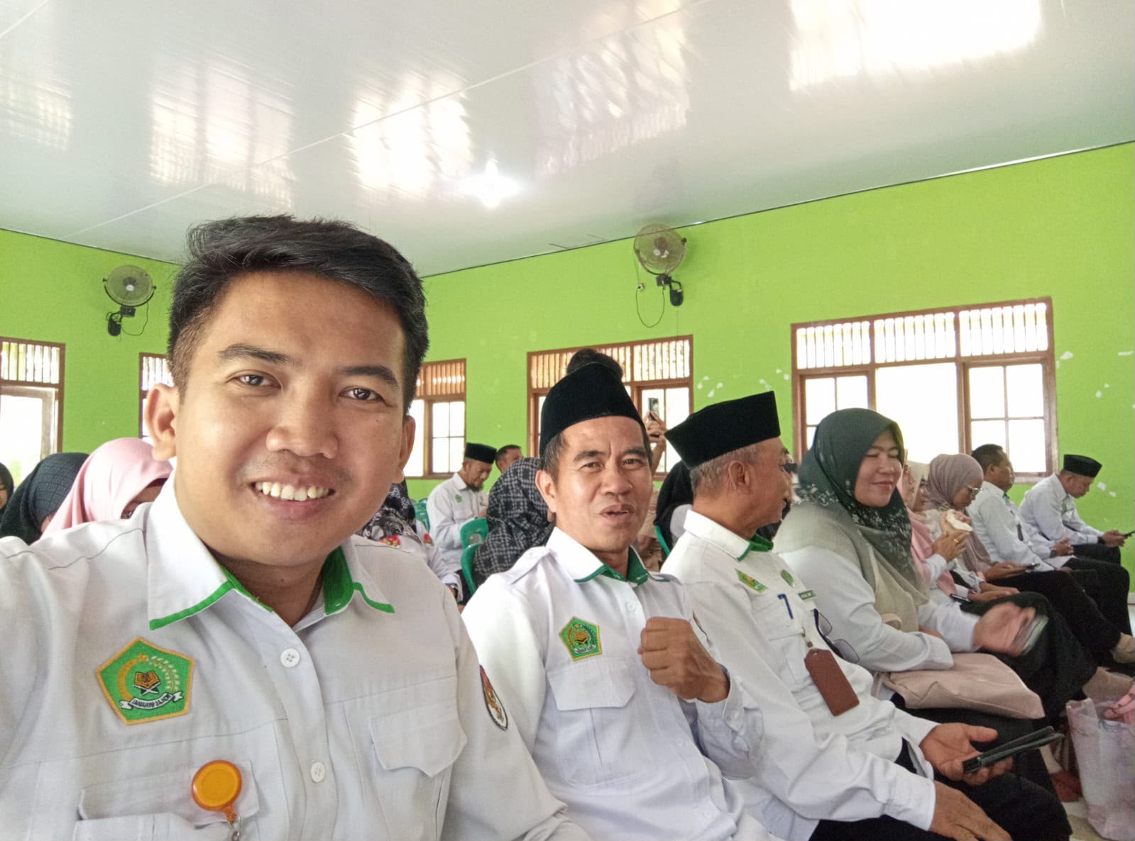 Perkuat Silaturahmi, Kepala MIN 1 Way Kanan Hadiri Pisah Sambut Kepala MTsN 1 Way Kanan