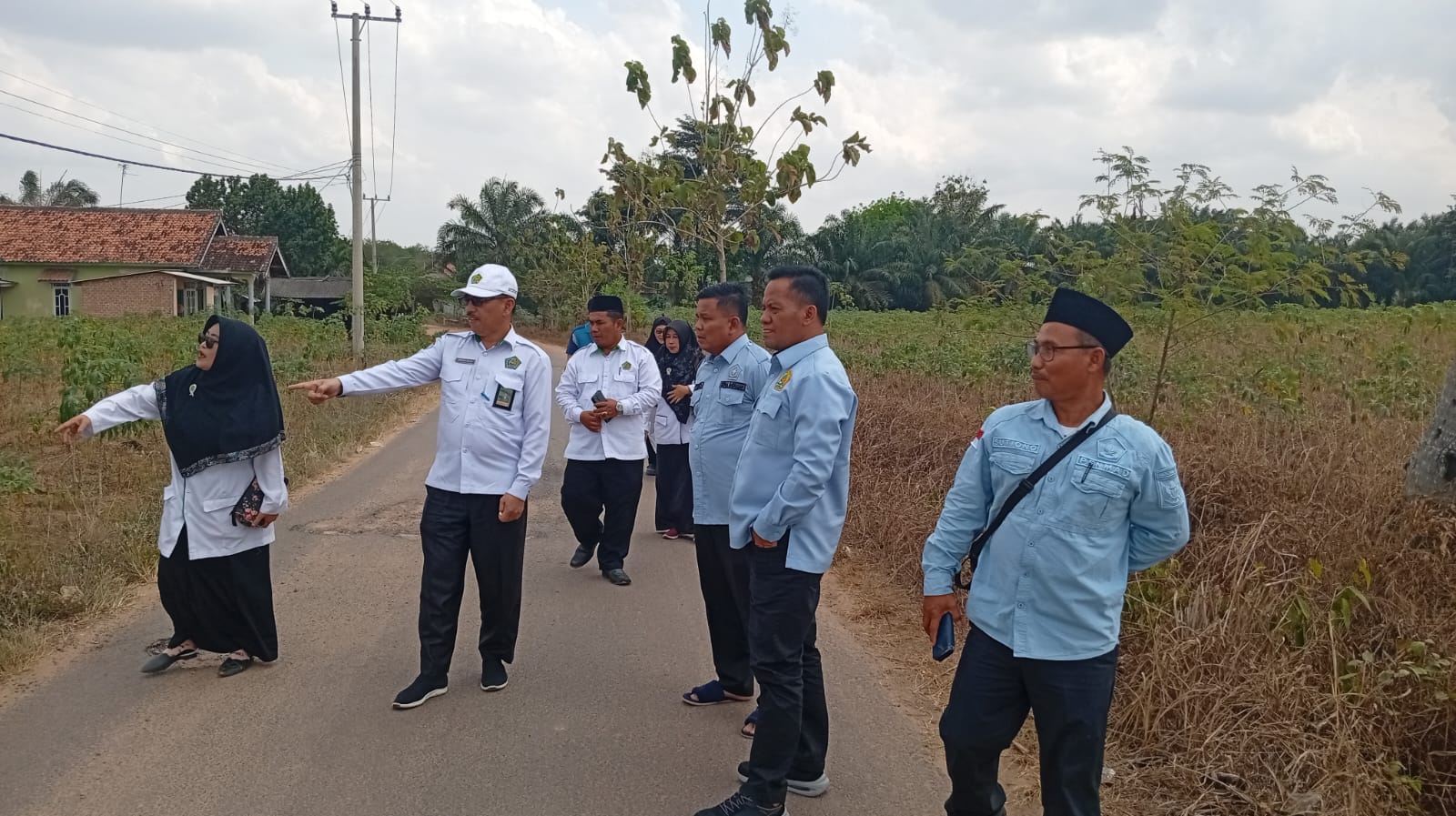 Perluas Akses Pendidikan, Kepala Kemenag Lampung Tengah Tinjau Lokasi Kampus 2 MTsN 1