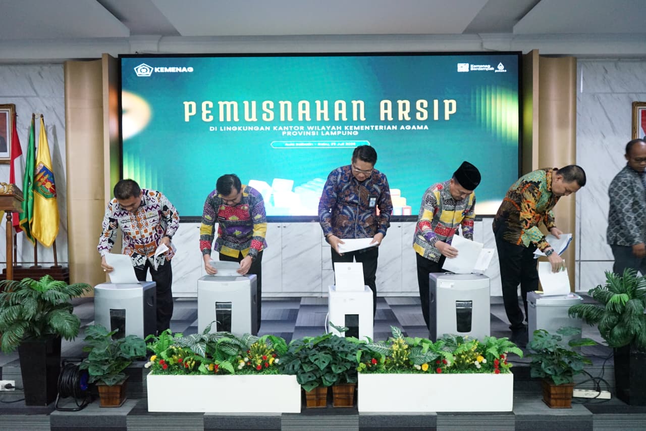 Kanwil Kemenag Lampung Musnahkan 16.014 Dokumen Arsip, Perkuat Tata Kelola Informasi dan Efisiensi Kerja