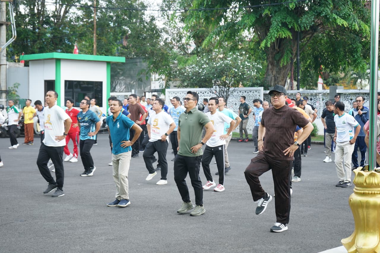 Kamis Sehat Perdana Digelar, ASN Kanwil Kemenag Lampung Perkuat Semangat Hidup Sehat dan Sinergi Bersama Mitra Perbankan