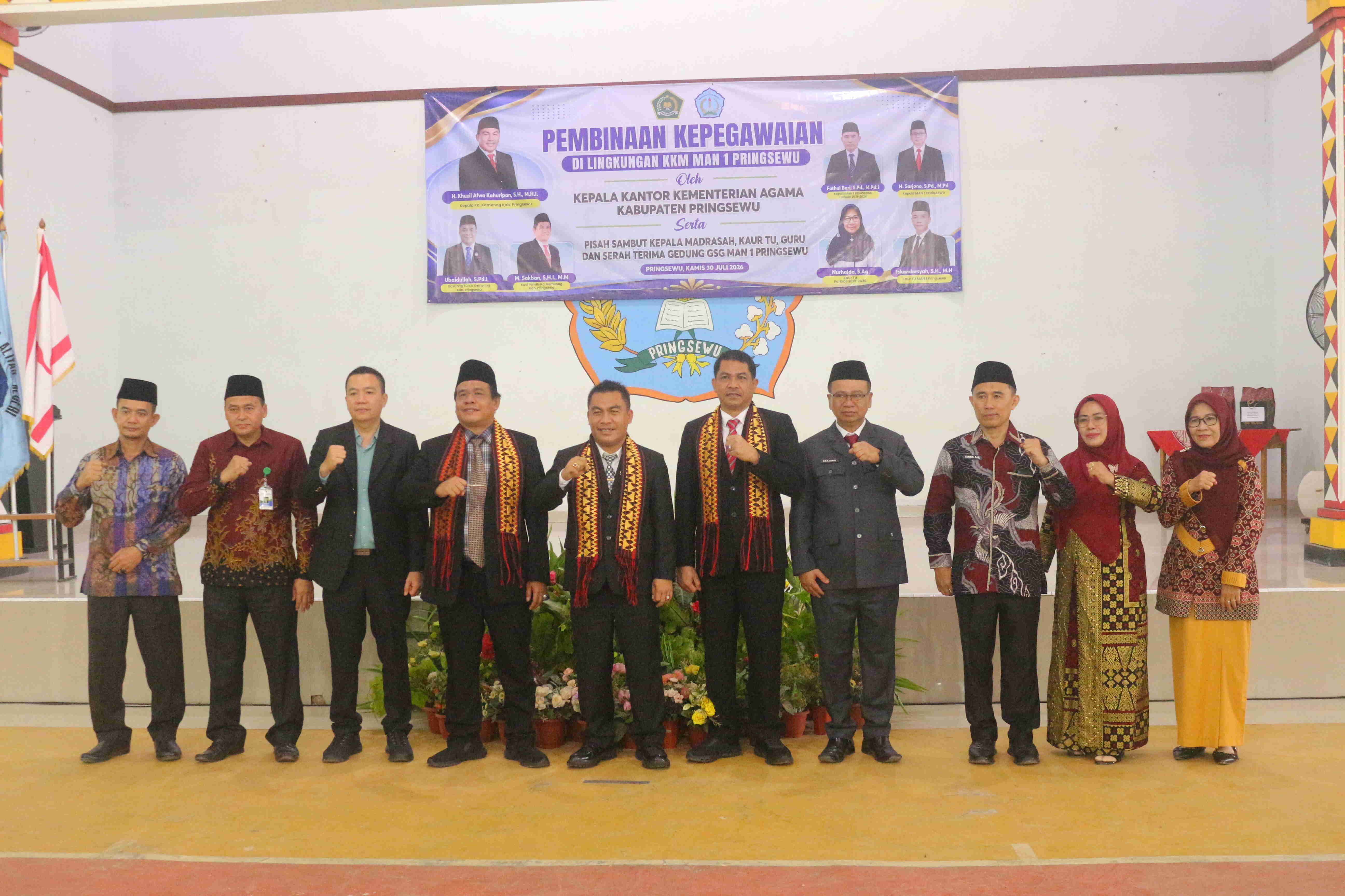 Pisah Sambut Kepala MAN 1 Pringsewu, Kemenag Tekankan Disiplin dan Amanah Kepemimpinan