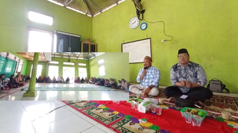 Penyuluh Agama Islam KUA Gunung Labuhan Lakukan Bimbingan dan Khataman Al-Qur'an di Majelis Taklim Al-Huda