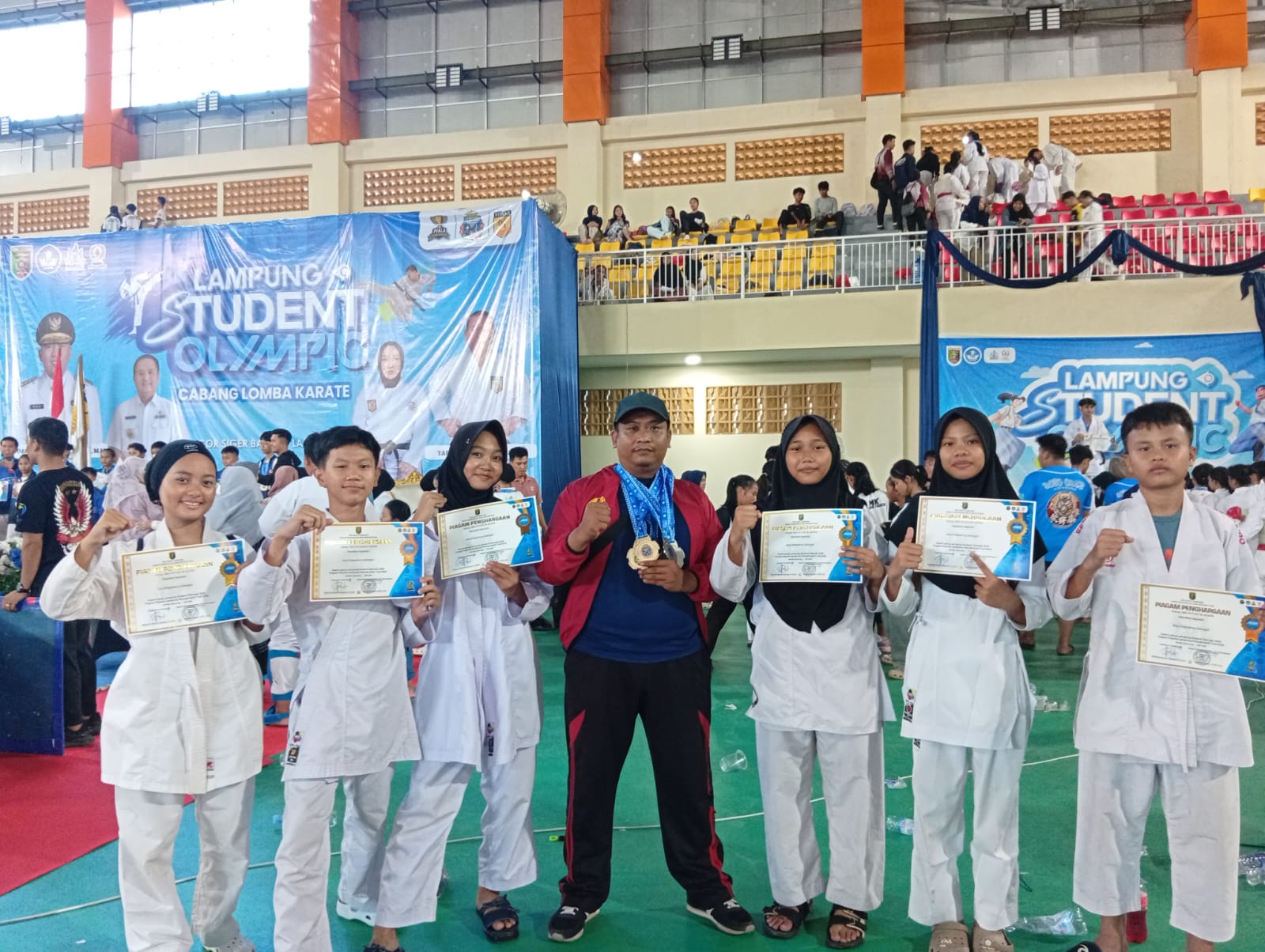 Tim Karate MTsN 1 Mesuji Raih Dua Emas dan Empat Perak di Lampung Student Olympic 2026