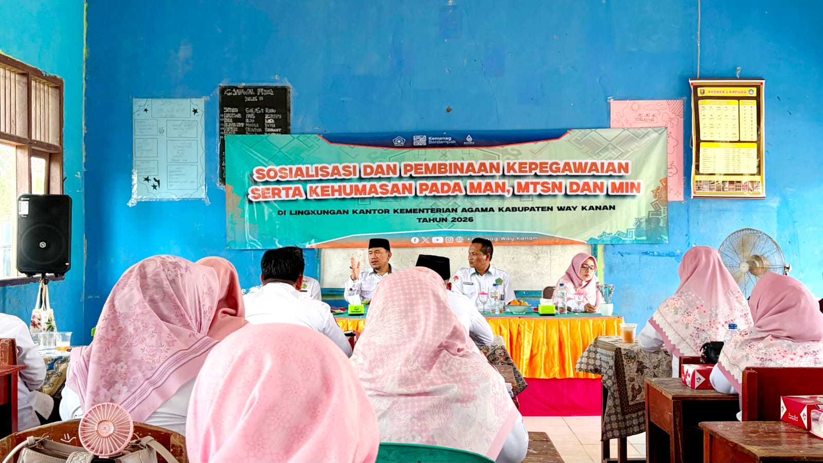 Dorong ASN Berintegritas dan Inovatif, Kepala Kemenag Way Kanan Bina Guru dan Tendik di MTsN 2 Way Kanan