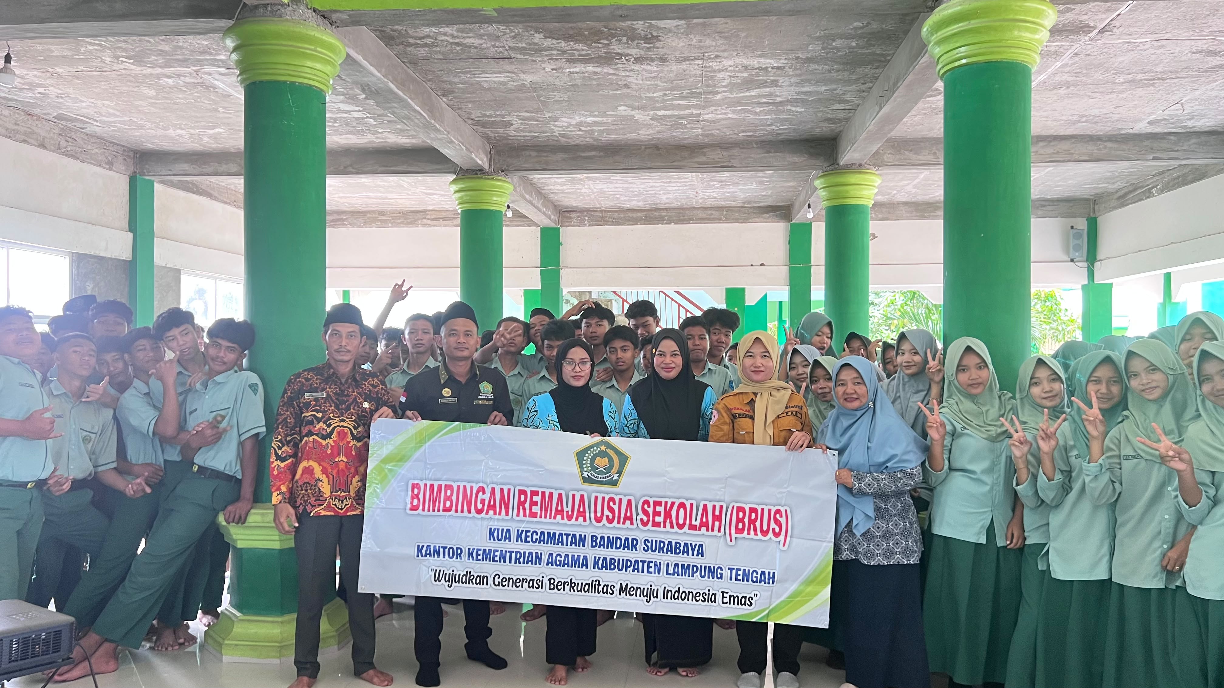 KUA Bandar Surabaya Perkuat Benteng Moral Pelajar melalui BRUS
