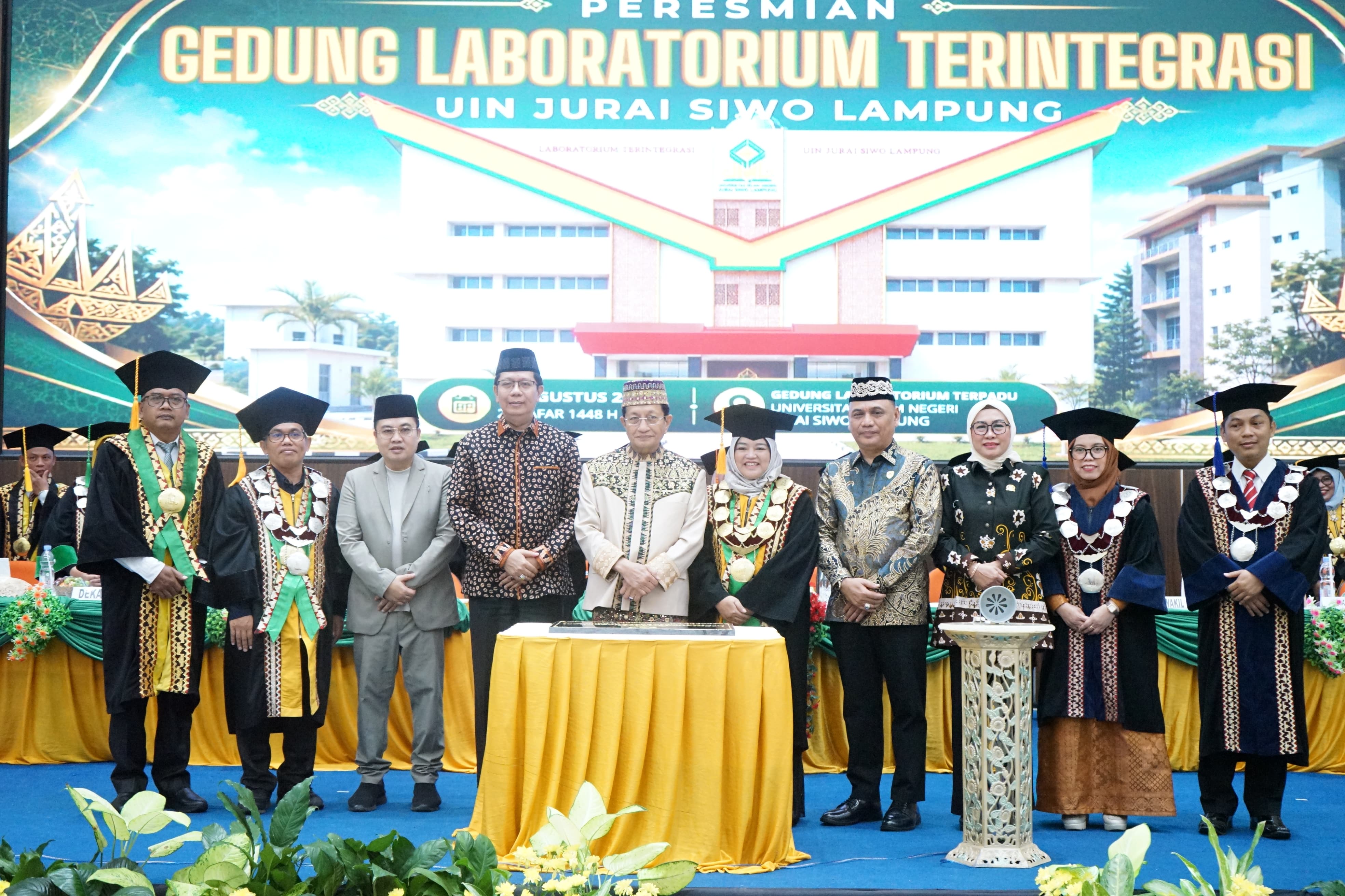 Kakanwil Apresiasi Pengukuhan Lima Guru Besar UIN Jurai Siwo Lampung