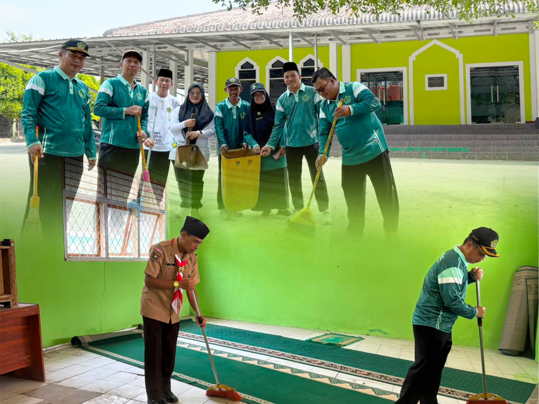 Gebermas di Masjid Agung Ashabul Yamin, Kemenag Way Kanan Perkuat Kepedulian terhadap Kebersihan Rumah Ibadah