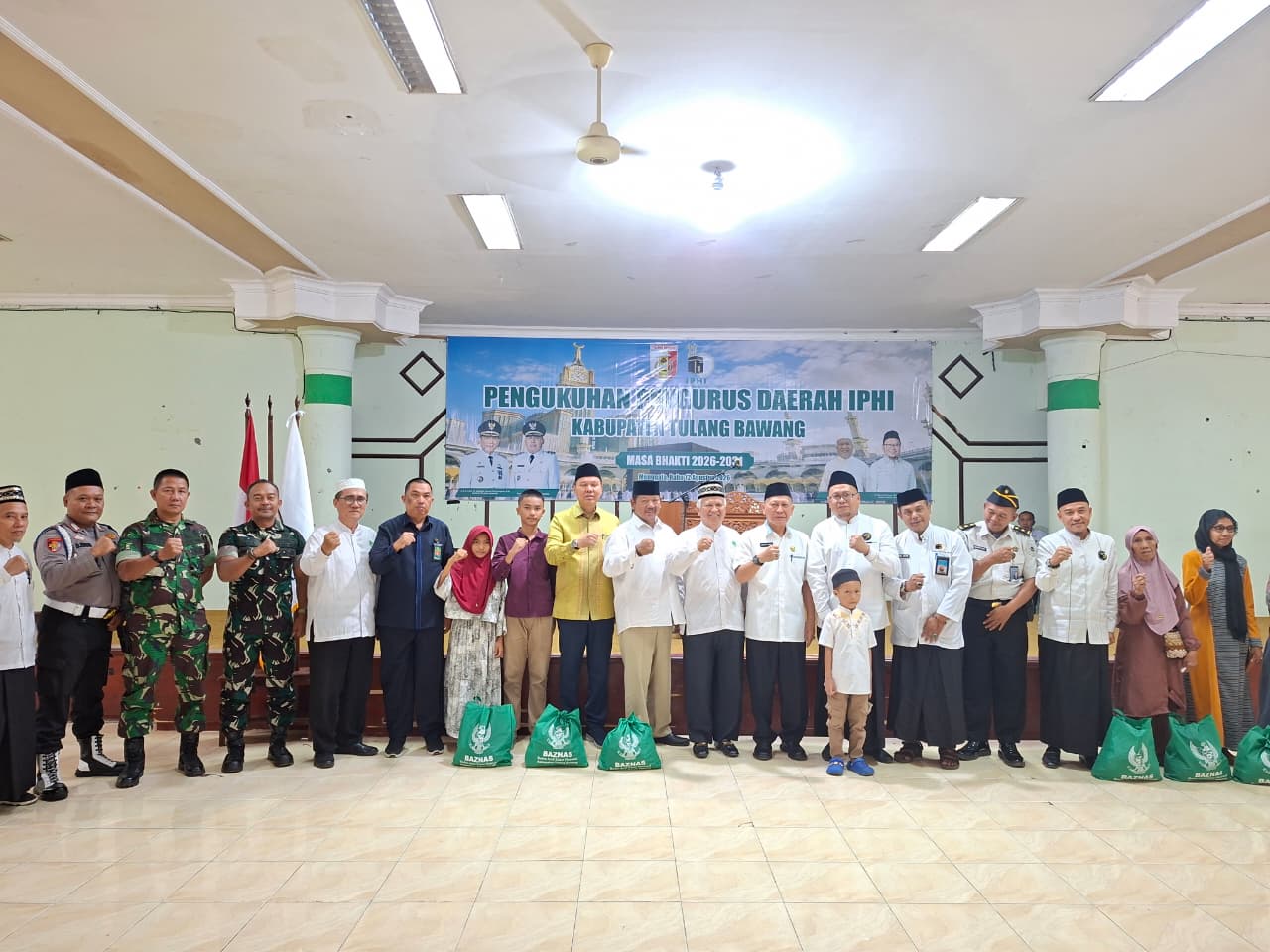 Perkuat Persaudaraan Haji, KakanKemenag Tuba Hadiri Pelantikan IPHI 2026–2031