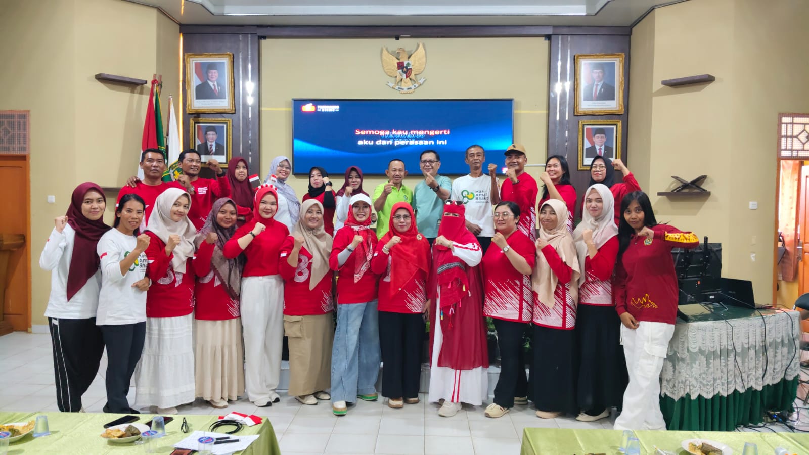 Semarak HUT ke-81 RI, DWP Kemenag Lamteng Kobarkan Semangat Kebersamaan
