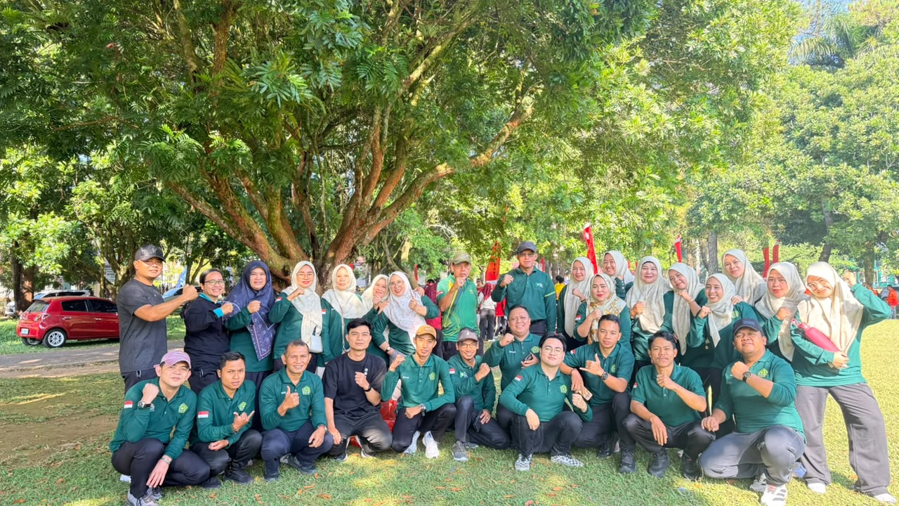 Kemenag Lambar Kobarkan Semangat Kemerdekaan Lewat Senam dan Perlombaan Meriah bersama Pemda