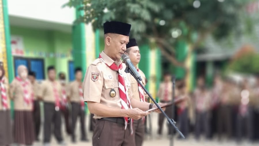 Kemenag Metro Hadiri Upacara Hari Pramuka di MIN 3 Metro