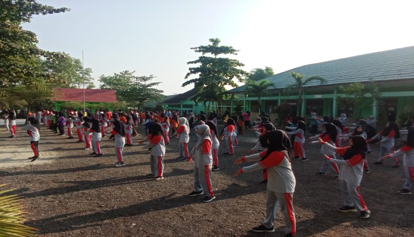 Tingkatkan Kebugaran dan Semangat Belajar, MAN 1 Mesuji Gelar Kegiatan Senam Pagi Bersama