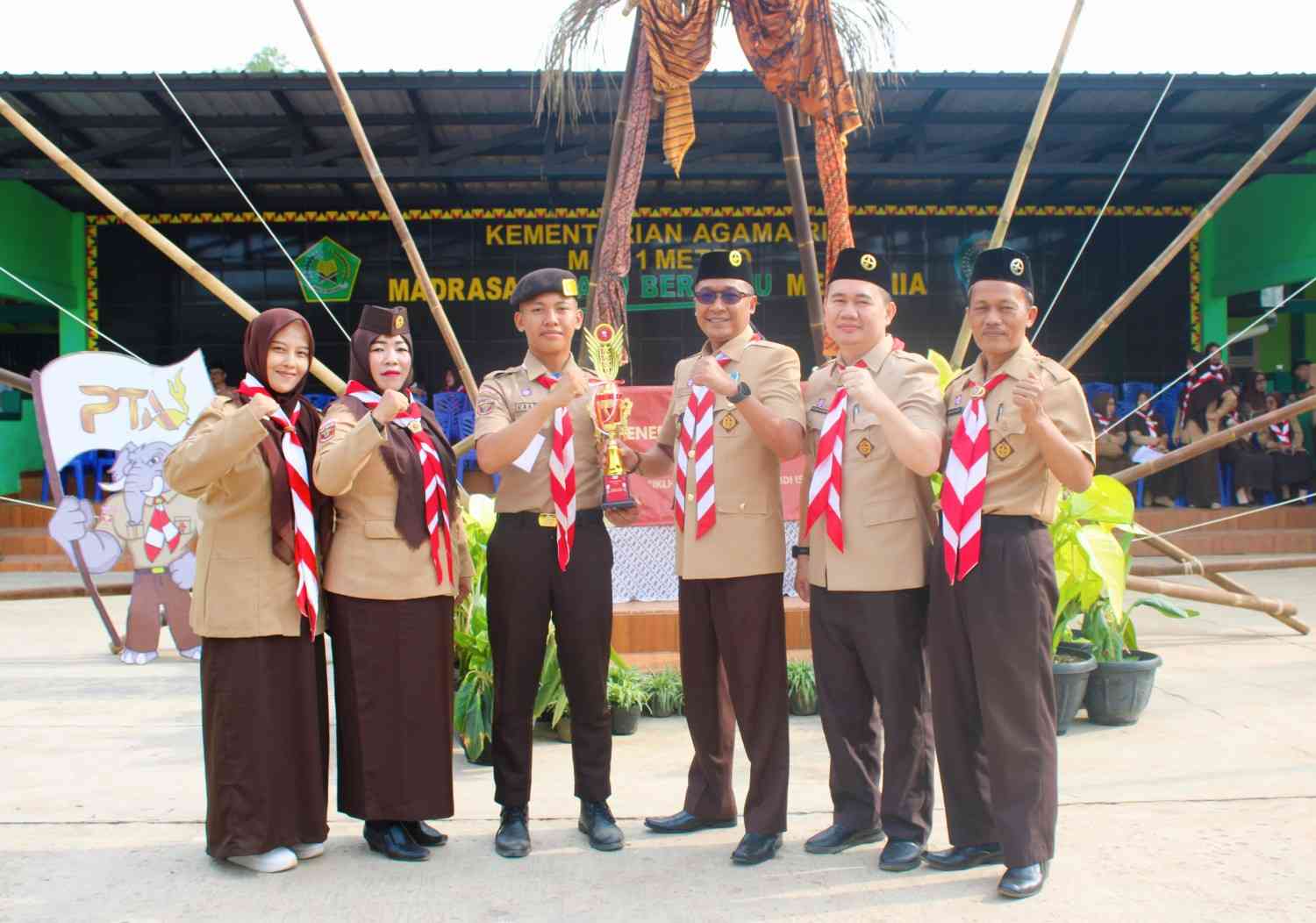 Hari Pramuka ke-65 dan Penutupan PTA 2026, Kamabigus MAN 1 Metro Tegaskan Pentingnya Pembentukan Karakter Generasi Muda