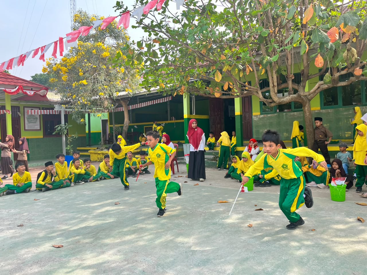 Hari Terakhir Lomba HUT RI di MIN 1 Way Kanan Berlangsung Meriah