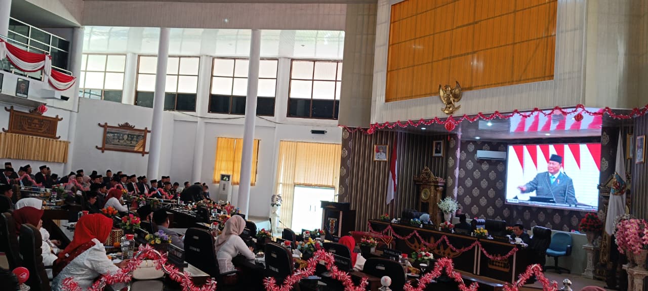 Kasubag TU Kemenag Way Kanan Hadiri Rapat Paripurna Istimewa Mendengarkan Pidato Kenegaraan Presiden RI