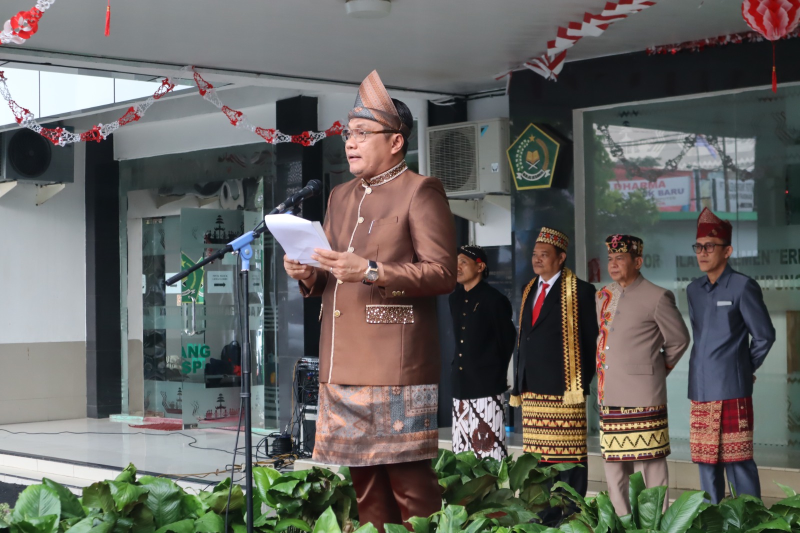 Upacara HUT ke-81 RI, Kemenag Lampung Teguhkan Semangat Pengabdian