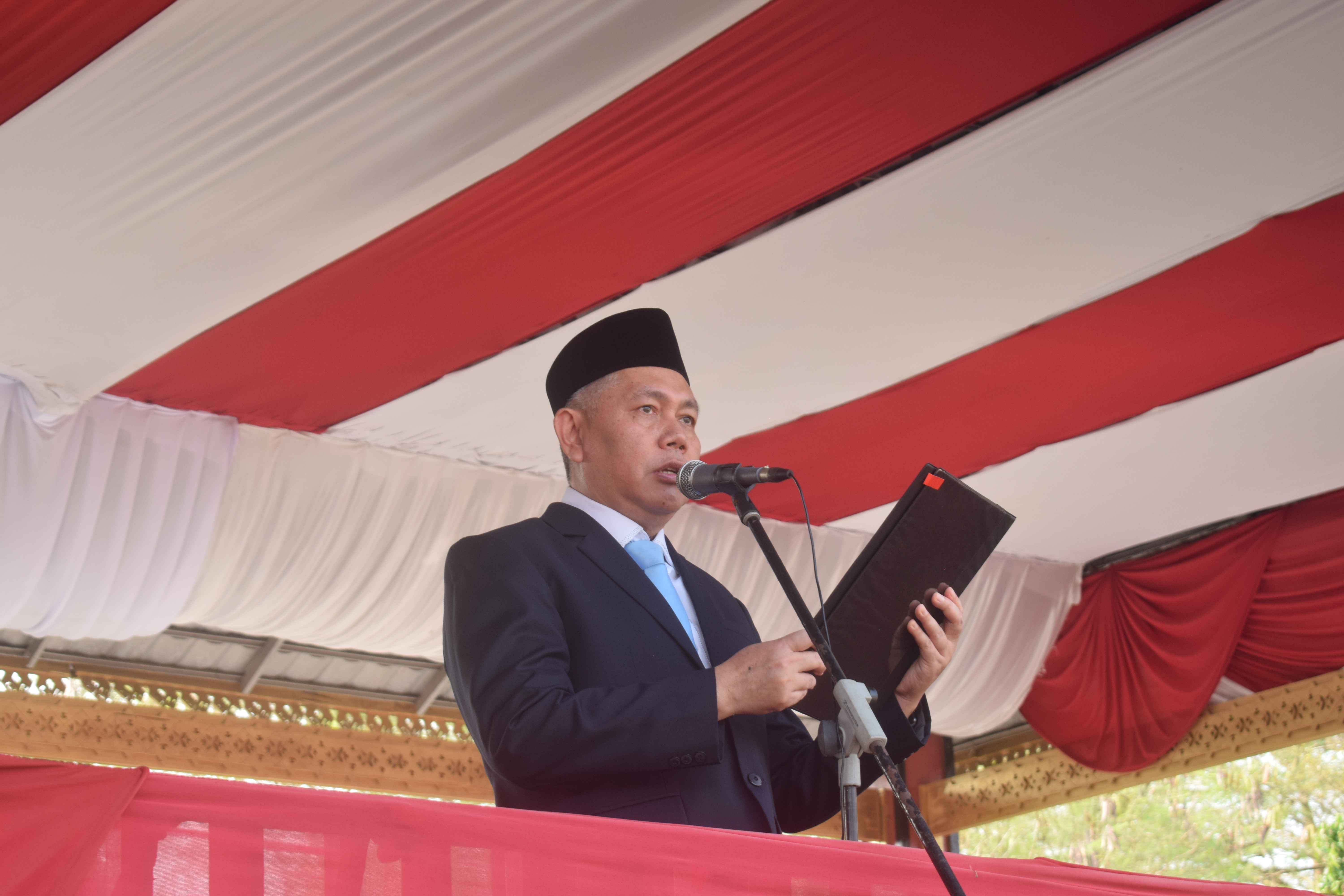 Kepala Kemenag Tubaba Pimpin Doa Upacara HUT RI ke-81