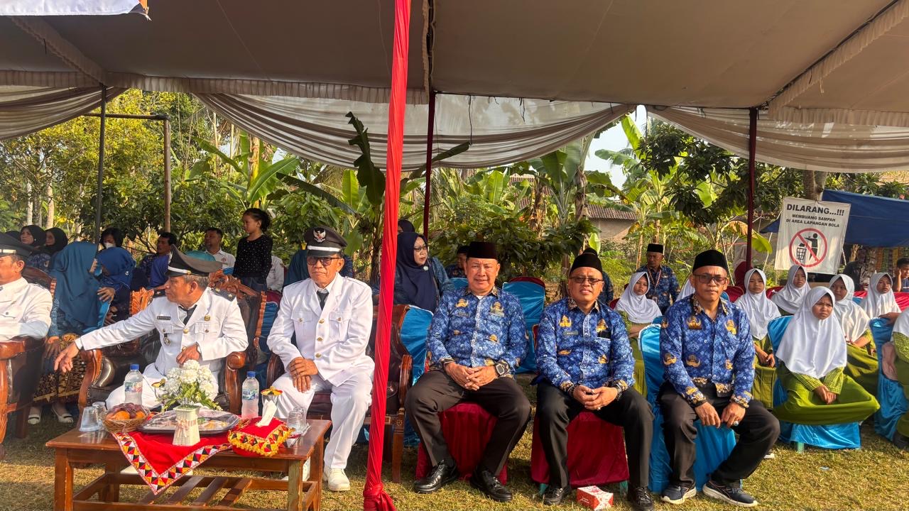MTsN 2 Tanggamus Ikuti Upacara Peringatan HUT ke-81 Kemerdekaan RI di Kecamatan Gunung Alip