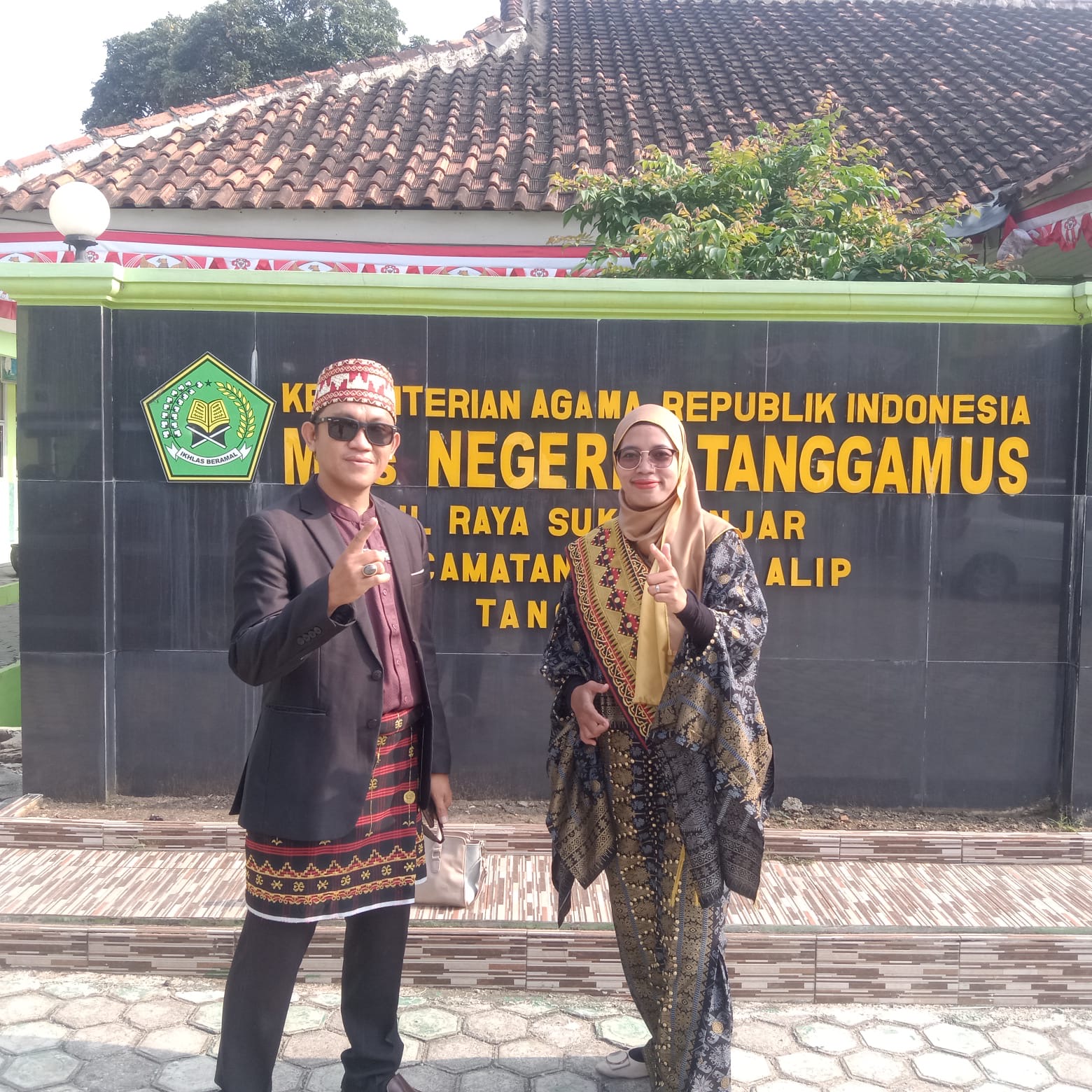 Semarakkan HUT RI ke-81, MTsN 2 Tanggamus Utus Dua Pendidik Unggulan dalam Lomba Solo Song