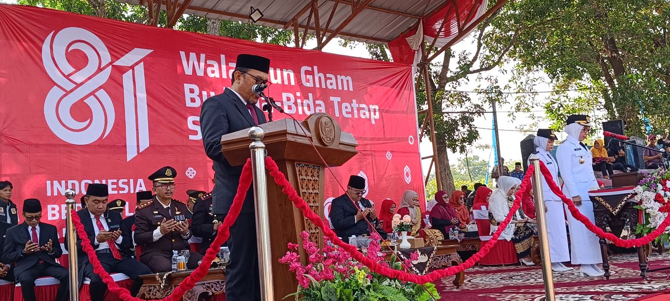 Kakan Kemenag Lantunkan Do'a di Upacara Peringatan HUT ke-81 RI, Kabupaten Way Kanan