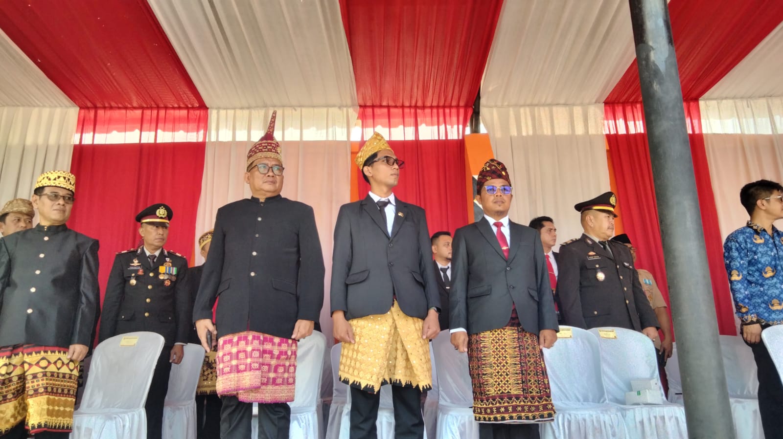 Kemenag Tanggamus Hadiri Upacara pengibaran bendera HUT ke-81 RI di Lapangan Merdeka