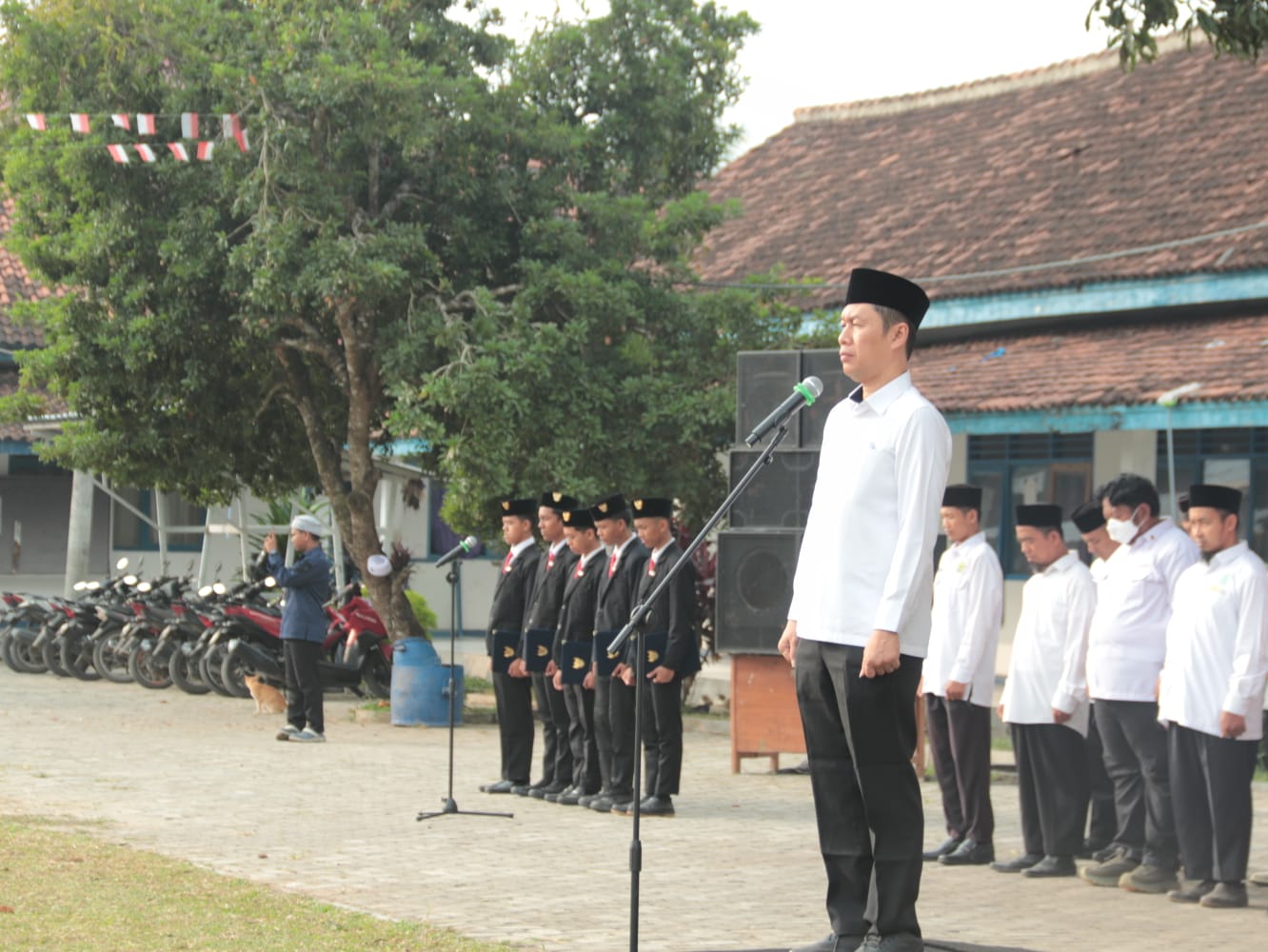 Semarak Kemerdekaan di Pesantren, Ratusan Santri Ikuti Upacara HUT ke-81 RI