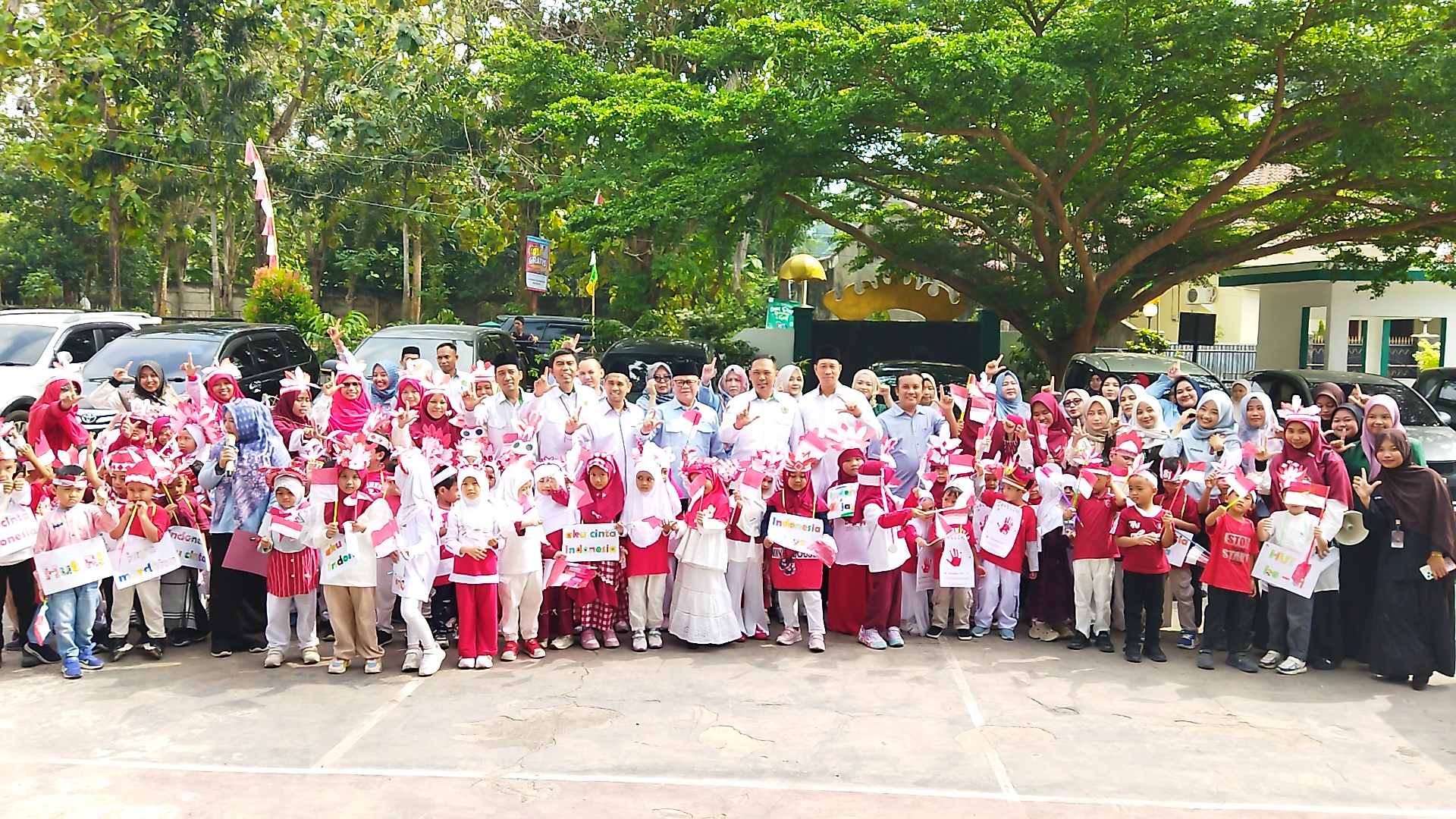 Kunjungi Kemenag Kota Bandar Lampung, Siswa TKIT Qurrota A’yun II Semai Nilai Kebangsaan Sejak Dini