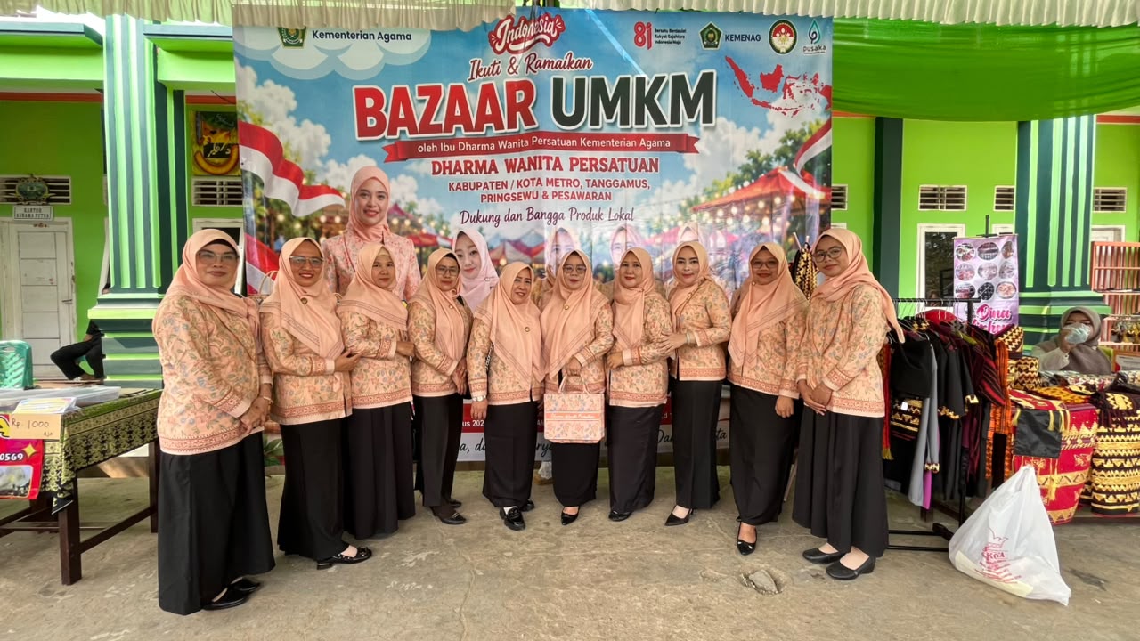 DWP Kemenag Pesawaran Kenalkan Produk UMKM Lokal melalui Bazar di Metro