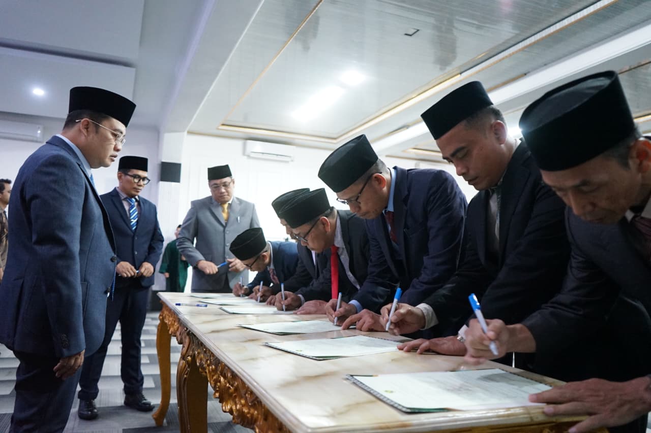 Lantik 49 Pejabat, Kakanwil Zulkarnain Tegaskan Pengangkatan Bebas Transaksional