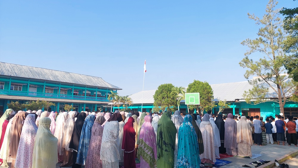 Peringati Maulid Nabi 1448 H, MTsN 1 Mesuji Gelar Salat dan Selawat Bersama