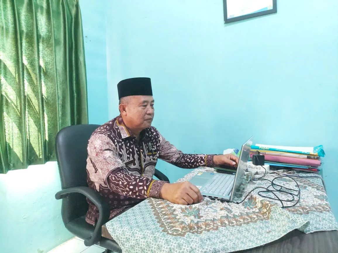 Dukung Transformasi Digital, Kepala MTsN 1 Tanggamus Hadiri Sosialisasi Pelatihan Madrasah Pionir Digital Alef Education